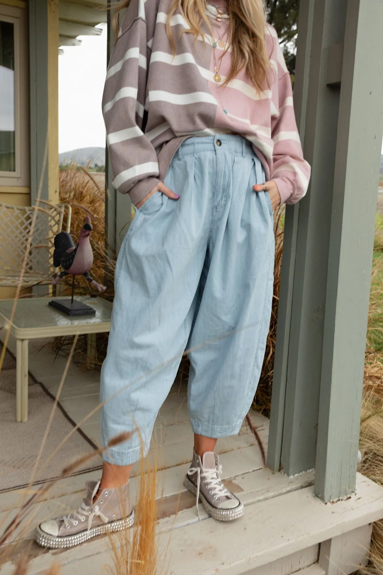 Cool Touch Pleated Pants - Light Denim