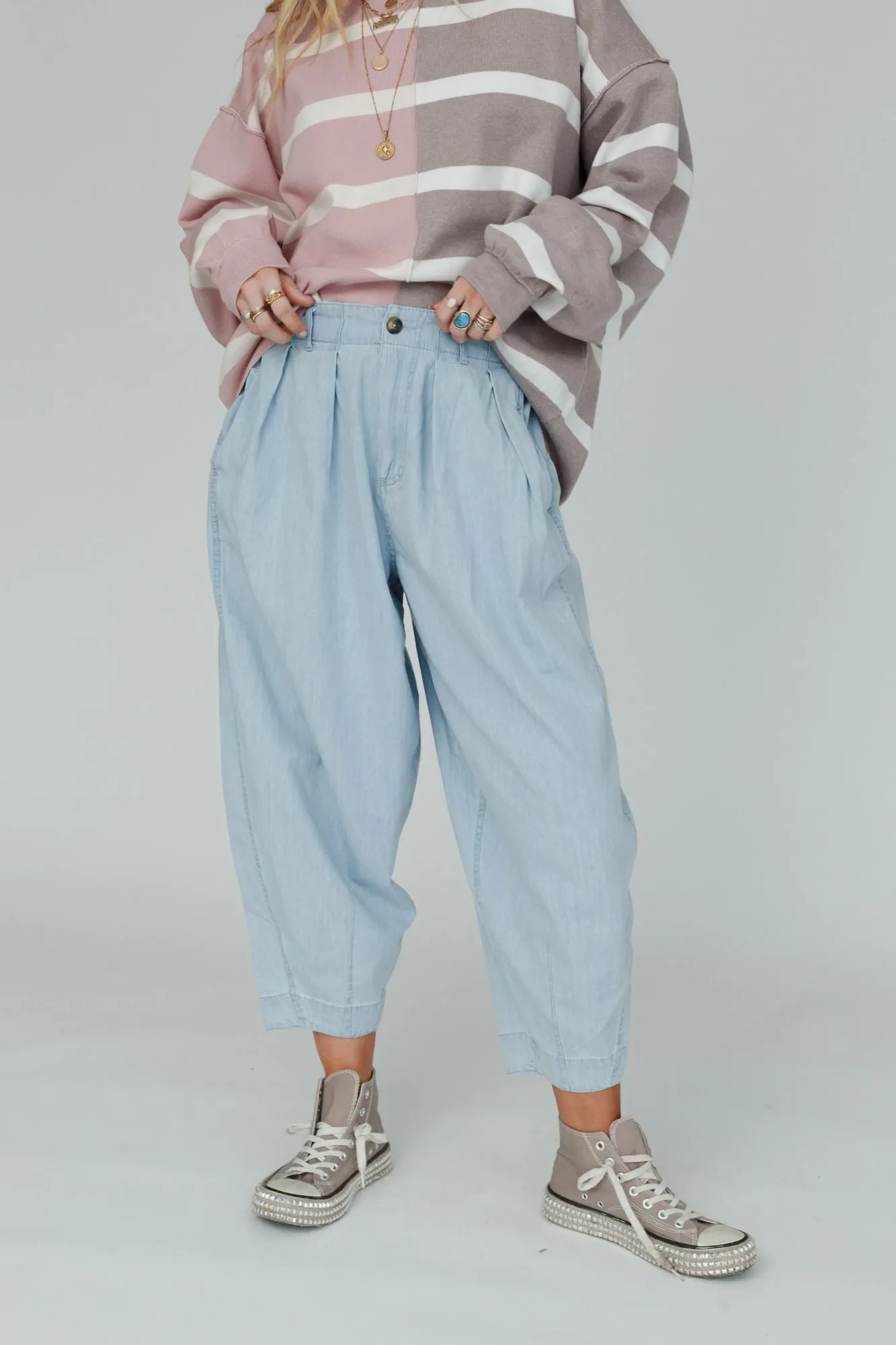 Cool Touch Pleated Pants - Light Denim