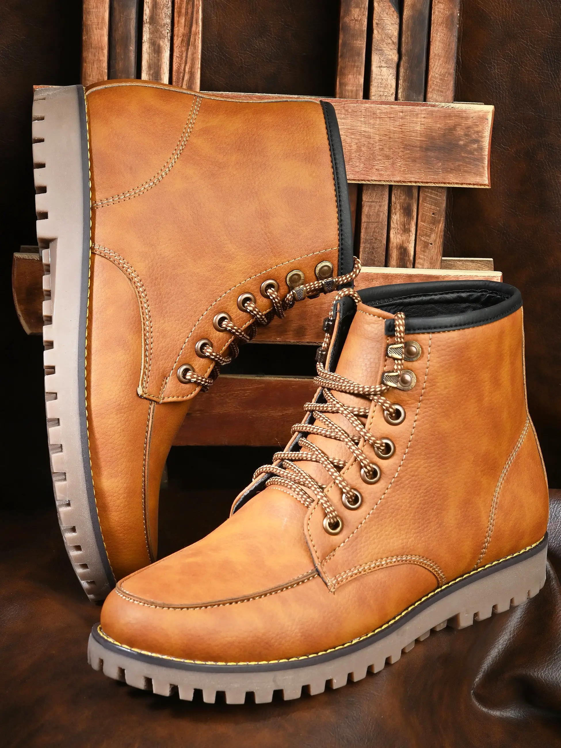 Dawson Tan Anke Boots