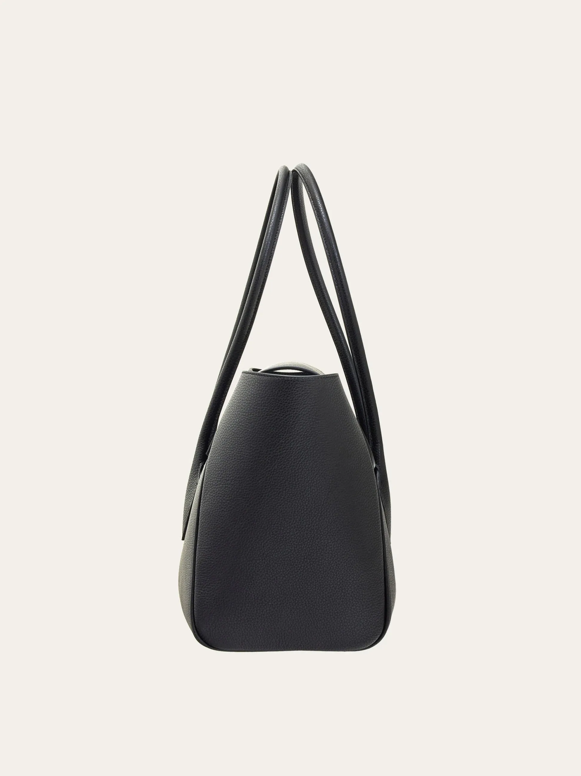 East-West Tote Bag in Black (L)