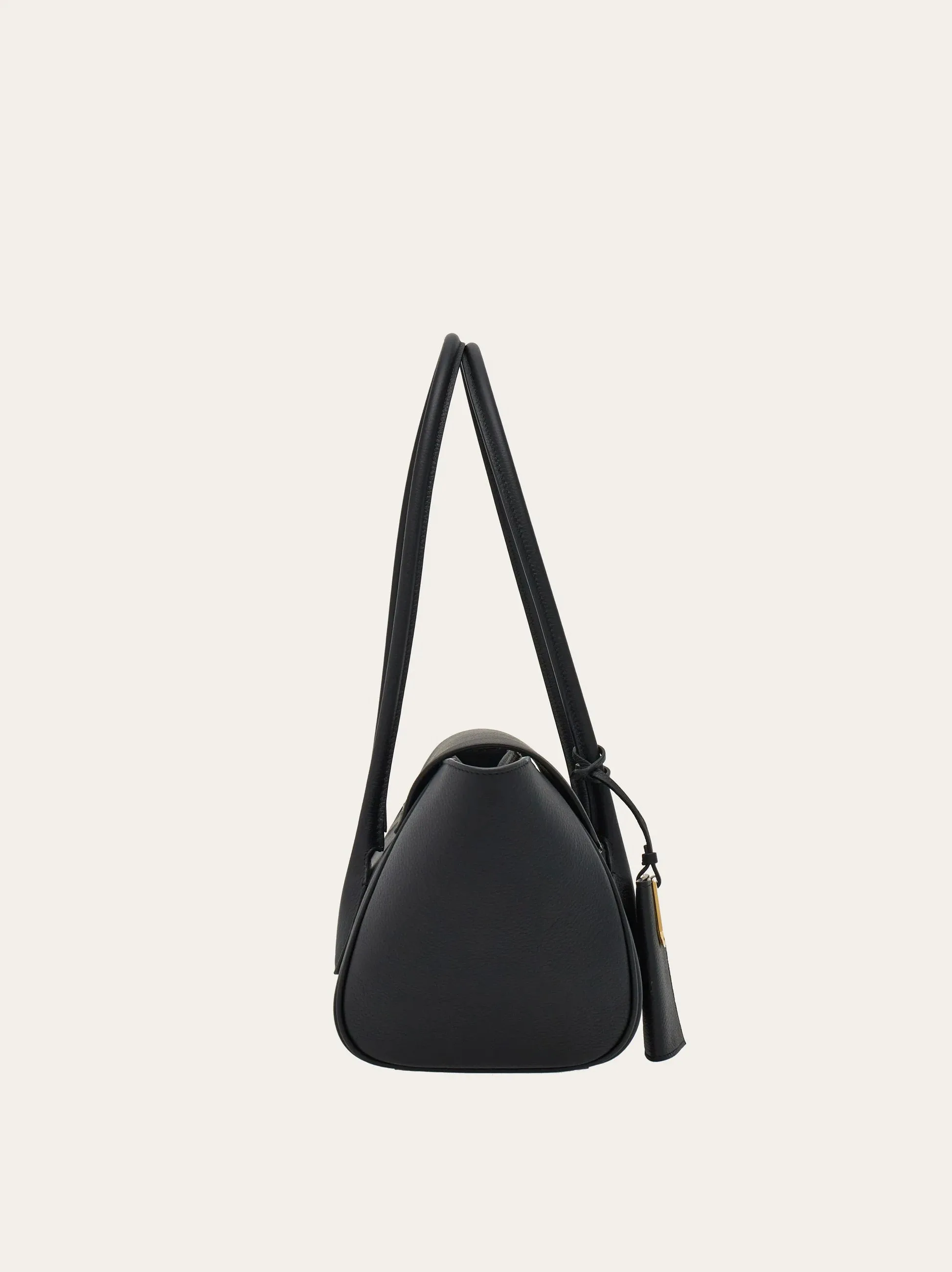 East-West Tote Bag in Black (M)