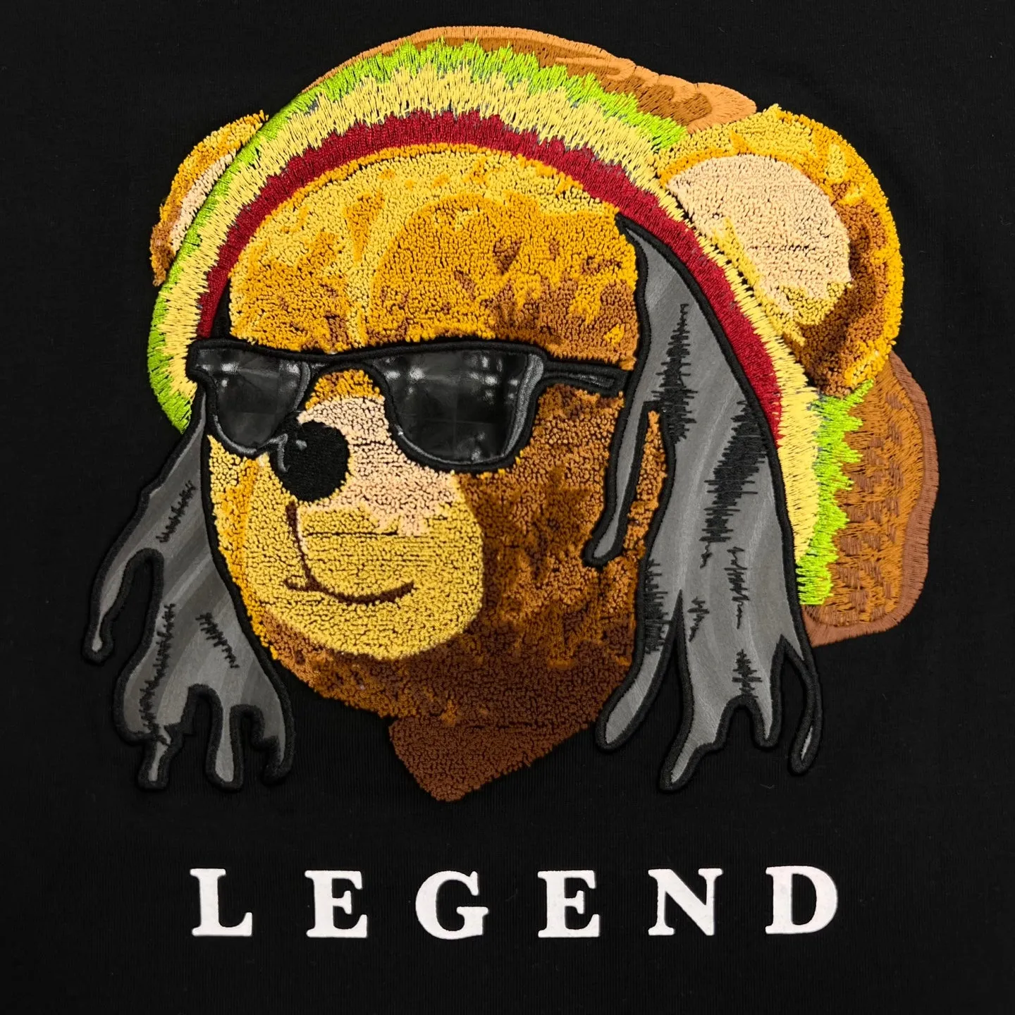 FIFTH LOOP Legend Bear Patch Graphic T-Shirt