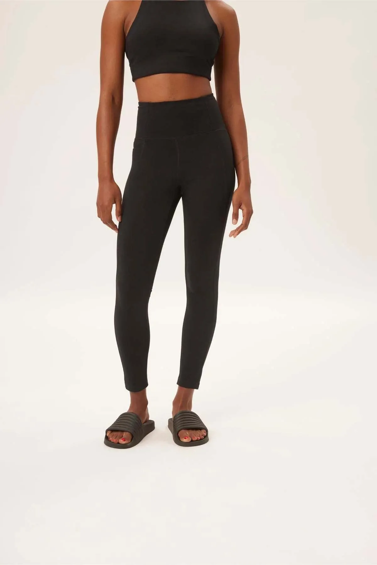 High-Rise Compressive Leggings - Black