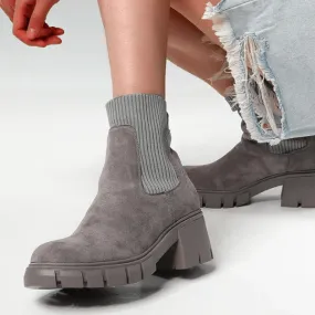 Modern and comfortable sock boots for a trendy style 