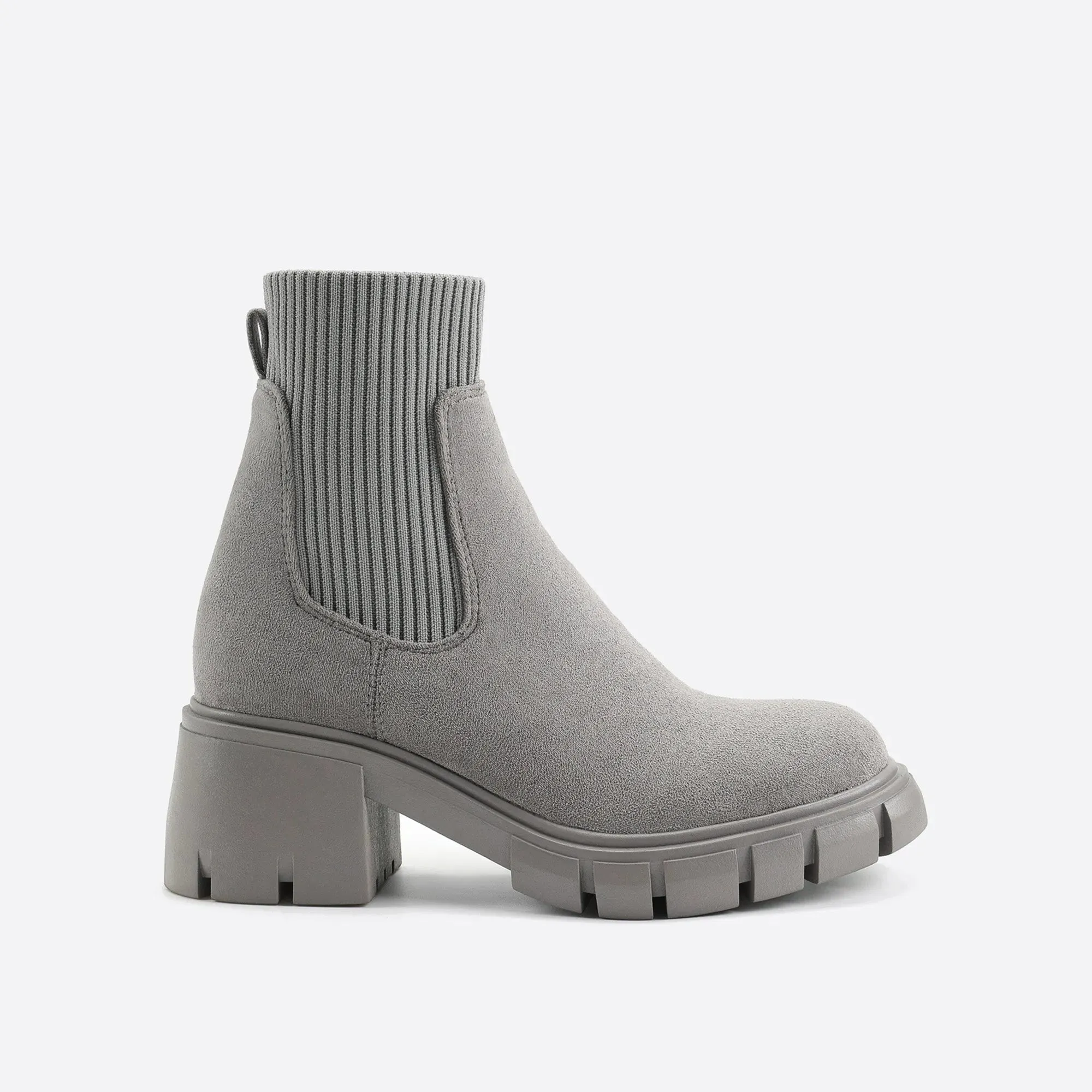 Modern and comfortable sock boots for a trendy style 