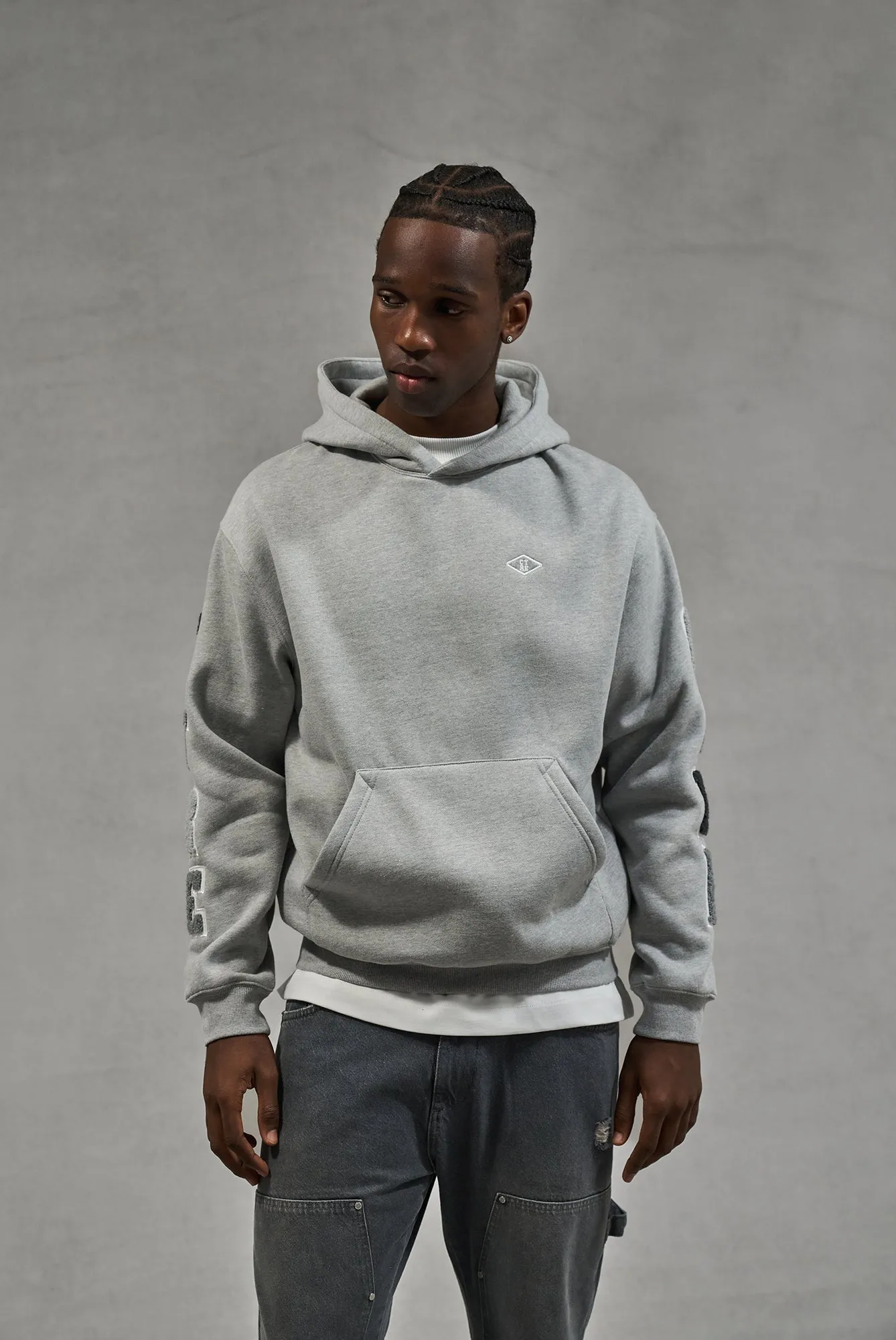 MULTIBADGE CHENILLE RELAXED HOODIE - GREY