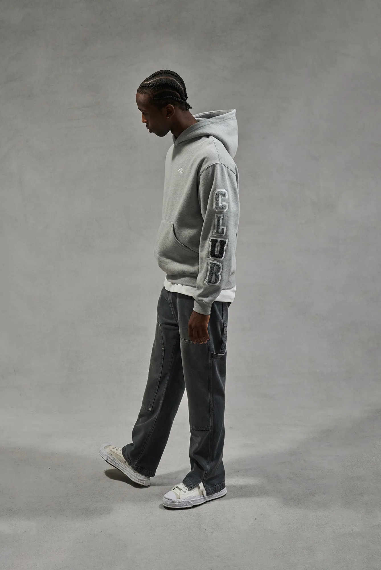 MULTIBADGE CHENILLE RELAXED HOODIE - GREY