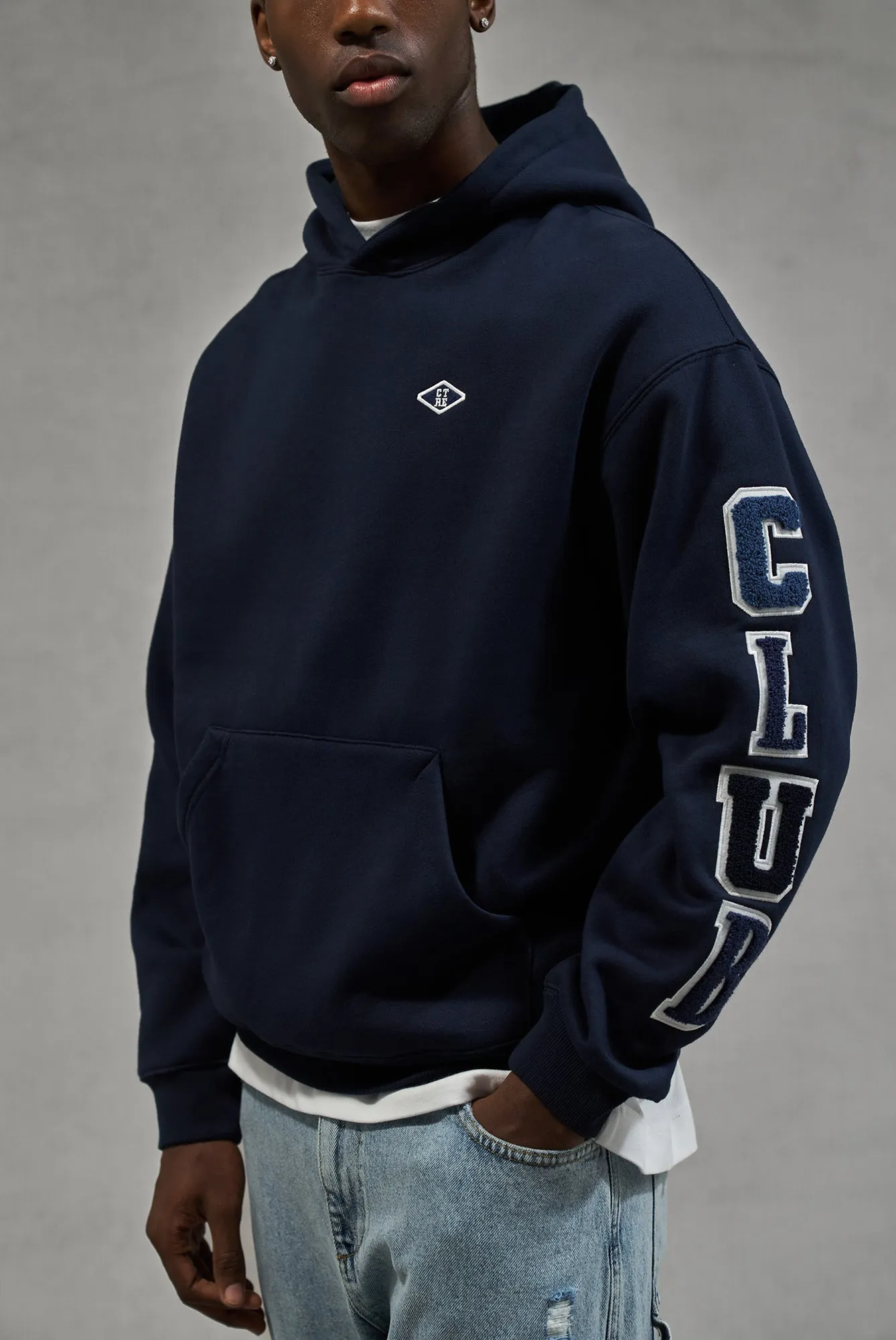 MULTIBADGE CHENILLE RELAXED HOODIE - NAVY