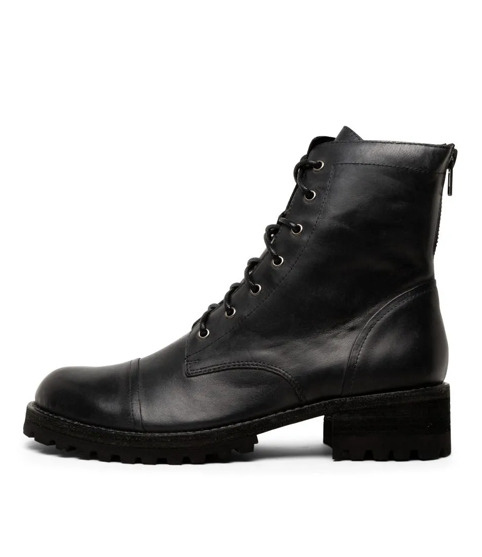 SILENT D Cassie Black Leather