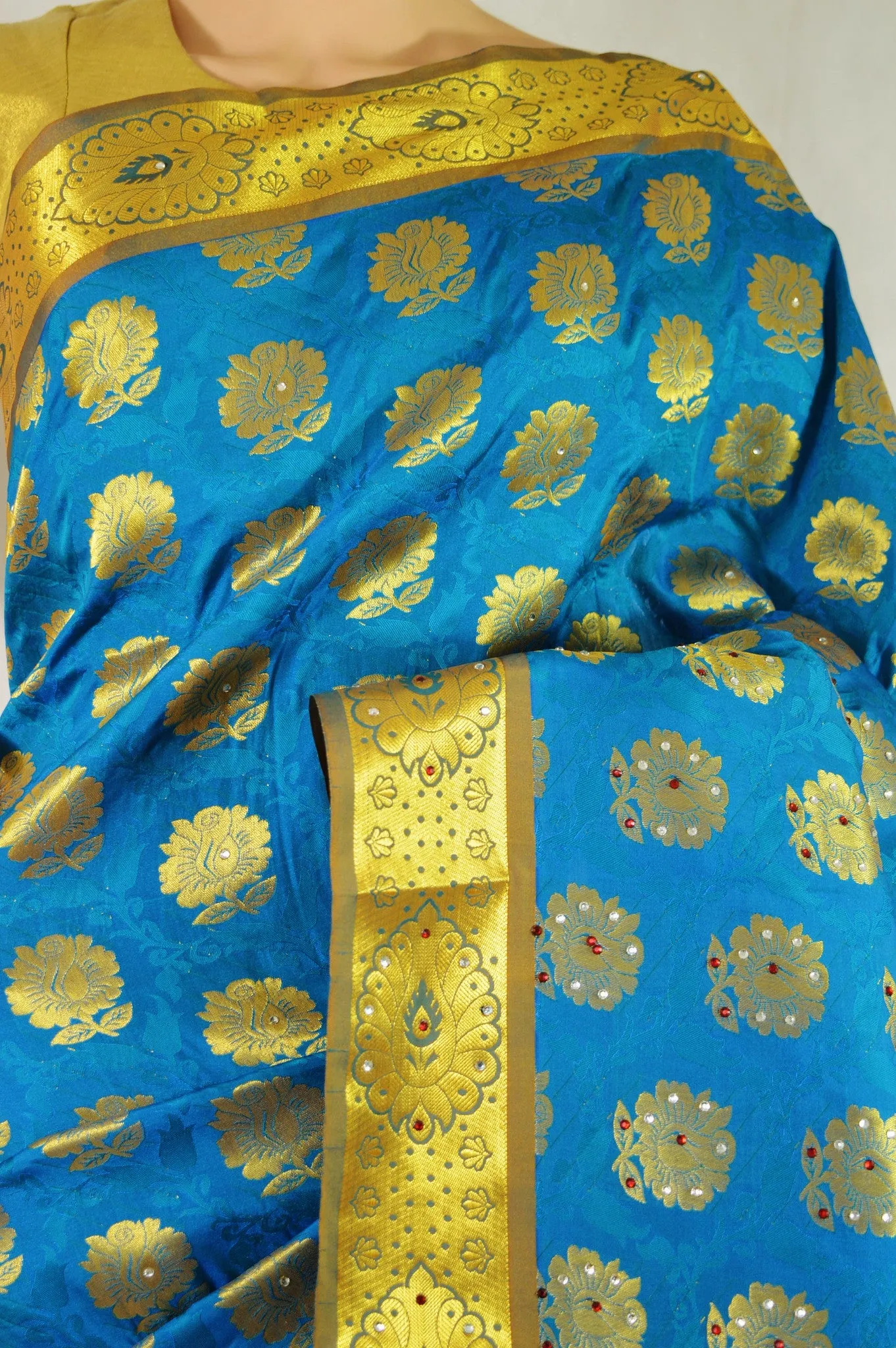 Woven Kanchipuram Silk Saree With Stone Work in Cerulean