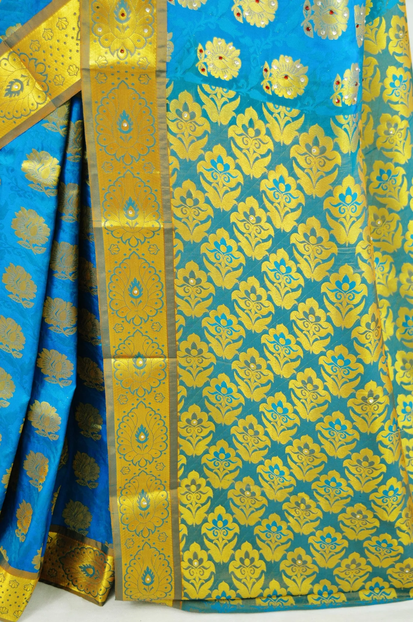 Woven Kanchipuram Silk Saree With Stone Work in Cerulean